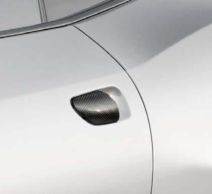 GTC4LUSSO / GTC4LUSSO T CARBON FIBRE DOOR HANDLES KIT The carbon-look external door handles complement the style of all Ferrari models to perfection, with an aesthetic solution which visually