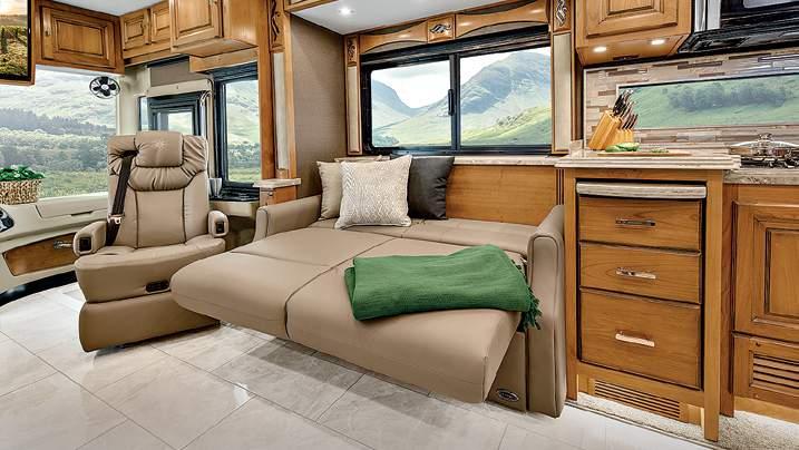 2 019 SPECIFICATIONS LIVING AREA AUTOMOTIVE STANDARD ON ALL MODELS: Air Ride 4 Air Bags Up to 40', 6 Air Bags on Tag Axle Units Four Aluminum Wheels (6 with Tag Axle) Exhaust Brake on 380 HP