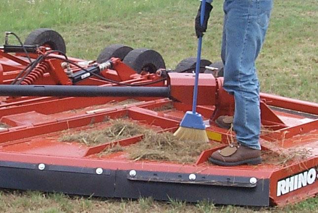 OPERATION 12. MOWER STORAGE It is recommended that the mower be stored with the center section and both wings fully lowered to ground level.