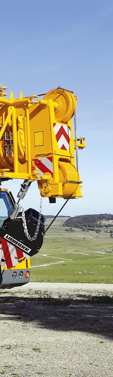 Most modern chassis and drive technology High mobility and efficiency A powerful 6-cylinder Liebherr turbo-diesel engine with 370 kw/503 HP ensures swift driving performance.