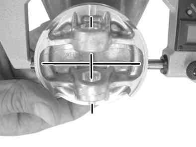 6 positions; at the piston pin angle and at the right Check the cylinder top surface for distortion with a angle to it (X-Y) each at upper, middle and lower parts straight edge and thickness gauge.
