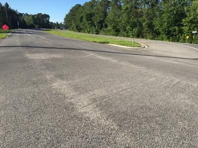 Qualitative Assessment US 1 at Old Dixie Highway 3 QUALITATIVE ASSESSMENT The intersection of US 1 and Old Dixie Highway was observed by a registered professional engineer on weekday morning and