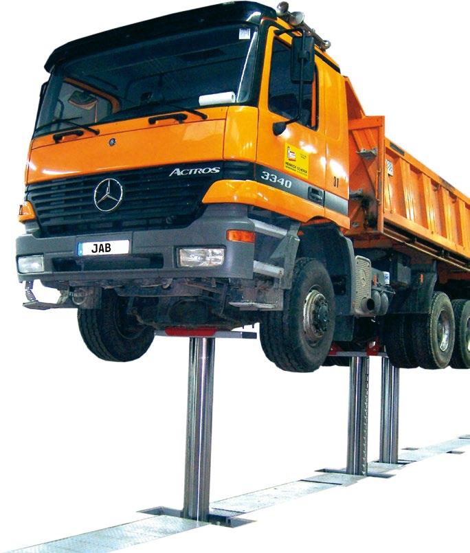 ALL ADVANTAGES OF THE TWO-RAM-LIFT, PLUS safe lifting of articulated buses and tractor trailers also applicable as a two-ram-lift 1.