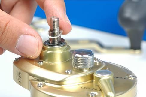 Install side plate bearing, bearing