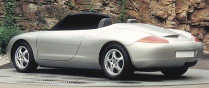 Wolfgang Möbius put forward this design on his second attempt. Möbius was heavily involved with the styling of the 928, incidentally.