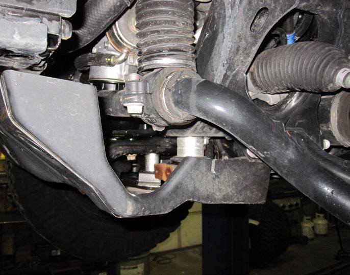 At this time reconnect the X-REAS hydraulic lines If your vehicle is equipped with KDSS, refer to instructions at the end of this manual to re-install swaybar.