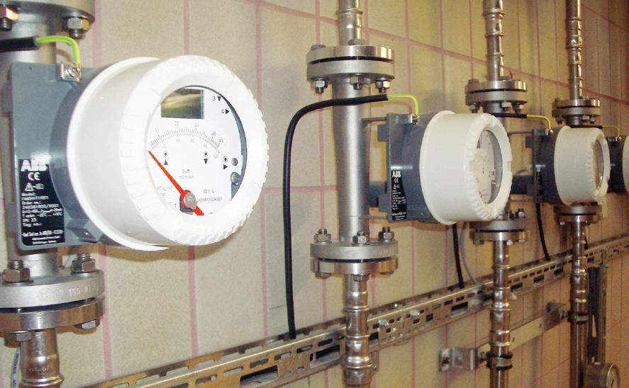 Metal tube meters Variable area flowmeter FAM540 VA Master in high pressure methanol injection application Variable area measurement of oxidation