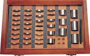 GAUGE BLOCKS Inch System Roun Gguge Blocks GAUGE BLOCKS The appearance of inch system roun gauge blocks is a cyliner with hole in the center, its measuring surfaces are the two mutual parallel ens,