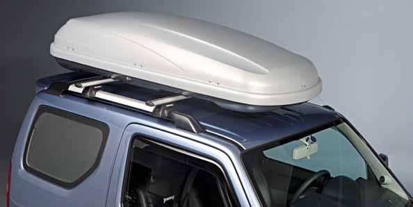 3 3 Roof box CERTO 460 2 silver metallic roof box with Master-fit system for quick and convenient mounting to