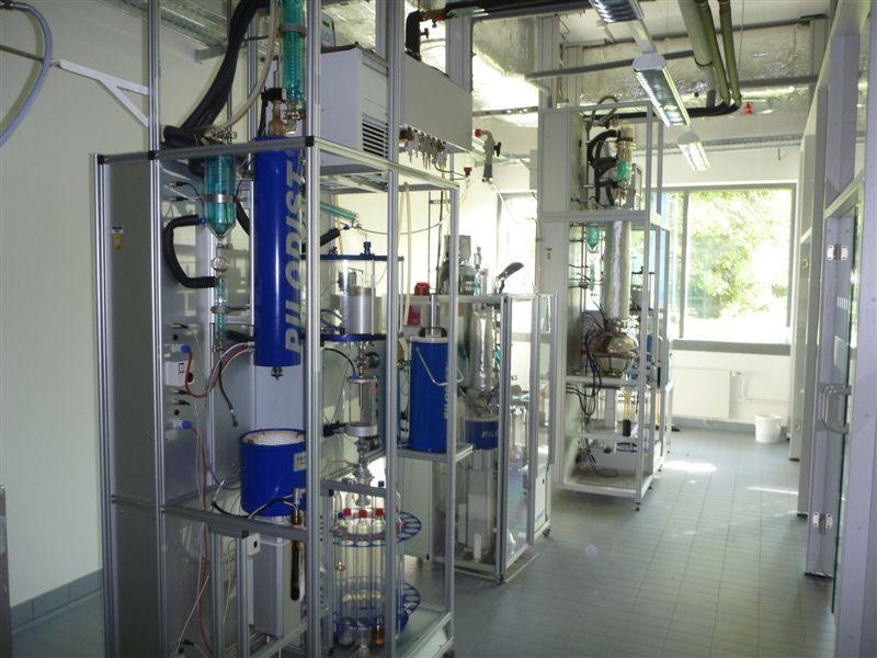 With kind permission of BP Gelsenkirchen GmbH PETRODIST Crude oil distillation systems