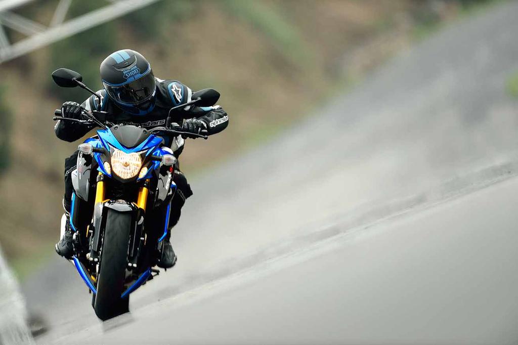 Cutting-edge technologies from the legendary GSX-R series control engine management.