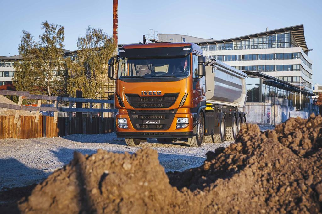 GEARBOX The New Stralis engines can be combined with 16-speed Manual, 12-speed automated gearboxes or Allison S3200 gearboxes.