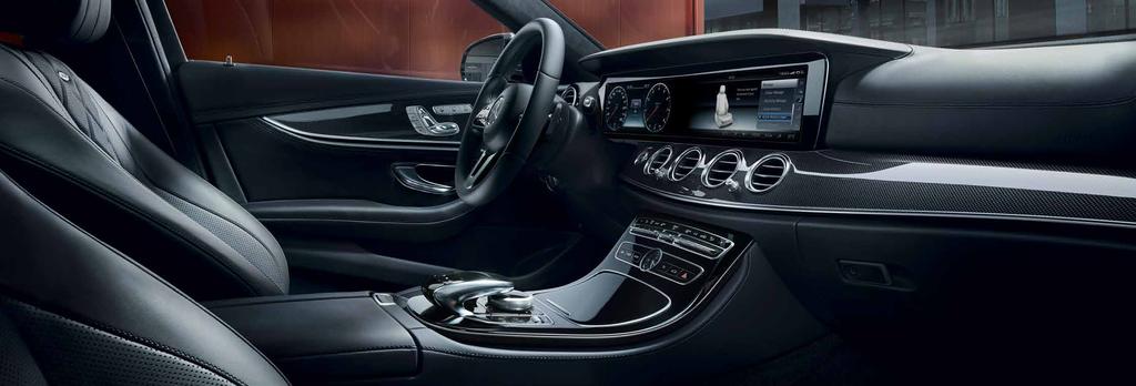 New directions in interior design. The E-Class Saloon welcomes you with an atmosphere of clarity and secure comfort. Horizontal elements lend an air of peace and breadth.