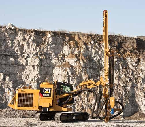 The Cat MD5050/MD5050 T Track Drill helps you improve the efficiency of your operation and reduce operating costs by delivering fast cycle times, enhanced maneuverability, broad pattern coverage, a