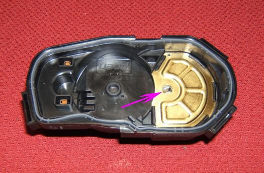actuator motor male terminals (2), remove and discard those female terminals.