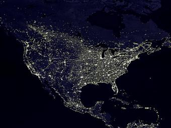 U.S. Electric Grid Statistics NASA/GSFC Composite Image Over 3,000 electric utility companies 17,000 power plants 800 gigawatt peak demand 165,000 miles of