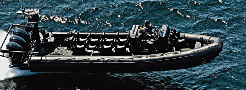 CUSTOM HURRICANE FOR THE MOST DEMANDING USERS Twin stern drive propulsion system Removable weapon mounts Deck track for easy re-configuration Futura Commando Boat deployment platform Double inboard