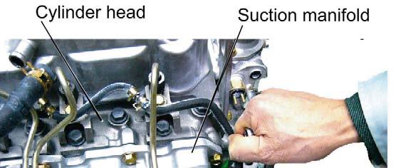 7. Fuel Injection Pump/Governor Point 3 [Disassemble] There is an