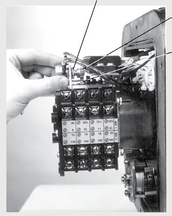 Figure 6: Loosening Potentiometer Assembly Hex Head Retaining Nut Pontentiometer Spur Gear Pontentiometer Drive Gear 6.