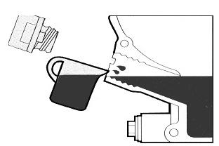 Debug of the output clutch: When the hand shank is in position ON, pull the petrol engine slightly then the working parts of the accessories can revolve.