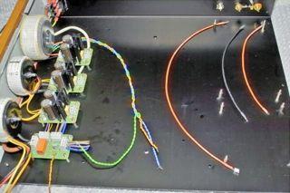 8. Wiring the IV converter 8.1 Prepare the outputs Take the SPDIF and Analogue output coaxial cables out of bag 6.