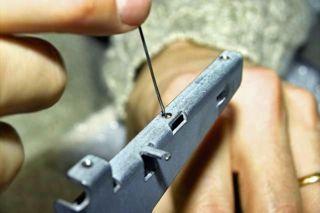 20. Building the bridge Notes: Use threadlock or alternatively nail polish on all pivot holes to be