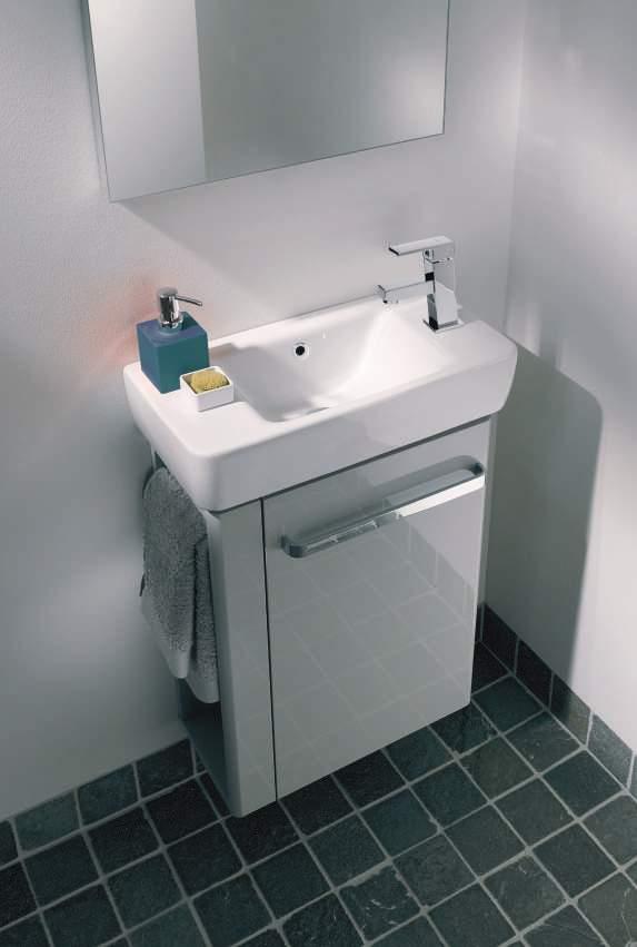 with X62 basin mixer, right hand