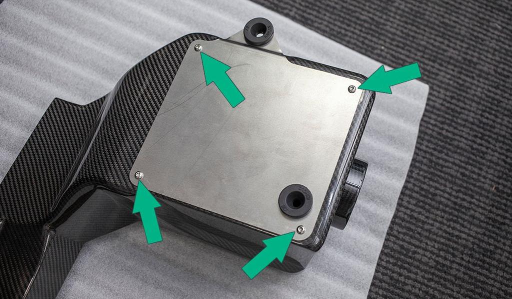 Place the bottom plate onto the carbon intake box, align the plate