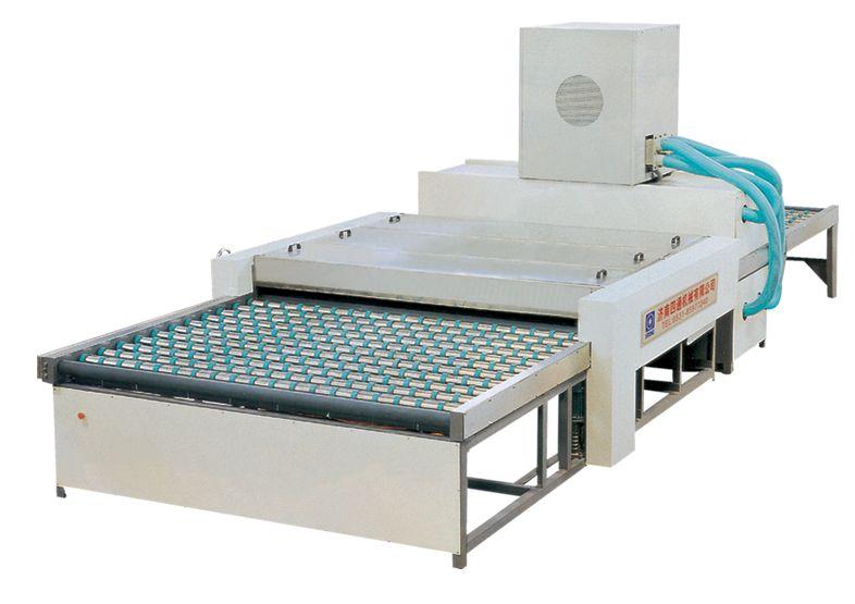 Glass Cleaning and Drying Machine BX2500 Automatic clean and dry flat and glass with the thickness of 13-19mm.