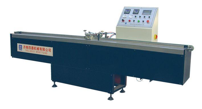 Especially suitable for clean the glass before coated, making mirror, laminating and tempering. Model BX2500 Input Power 20KW Cleaning Speed 1.9-3.0m/min Min. glass size 400*400mm Max.