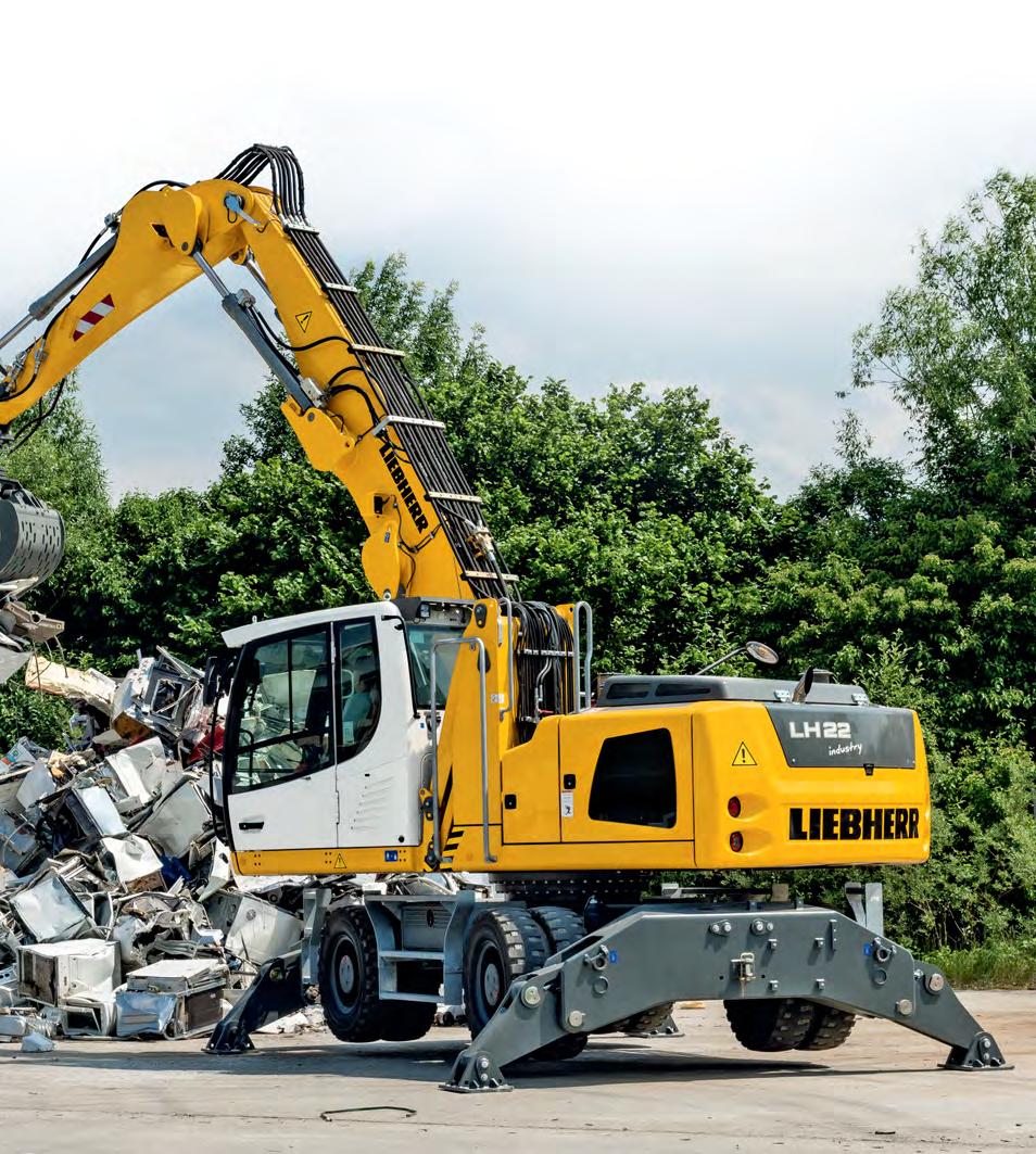 wheel loaders, telescopic handlers, bulldozers and crawler loaders all sort, separate and load recyclables and solid waste quickly and reliably.