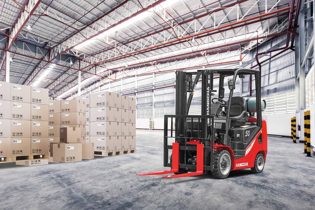XF Series Tire Forklift with capacities of 4,000 to 6,500lbs A M E R I C A HC FORKLIFT AMERICA CORPORATION