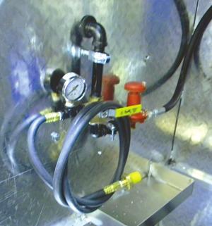 hook Pump suction piping, y-strainer, flex-line, ball valve 1-1/4" Internal valve