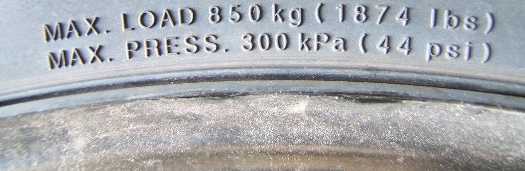 C70504 TIRE SHOWING MAX LOAD