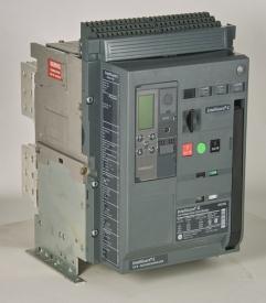 EntelliGuard G Circuit Breaker DEH-41304C Section 3 Lifting, Mounting and Installation 13 March 14 6.