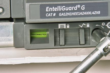 EntelliGuard G Circuit Breaker DEH-41304C Section 5 Locks and Interlocks 13 March 14 Horizontal Mounting (Fig. 5.16) 1.