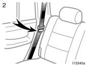 This prevents the seat belt buckles from falling out when you tumble the second seat. NOTICE The seat belt buckles must be stowed before you tumble the second seat. 2.