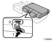 WHEN RETURNING THE SECOND SEAT If you cannot raise the seatback because of the locked seat belt, do not try it hard. Release the lock of the seat belt in the following way.