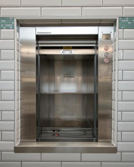 BKG SERVICE LIFTS In addition to Goods Lifts, Shorts also offer the full range of BKG Service Lifts, with capacities from 5 to 250kg.