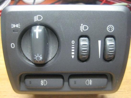 Change to BLUE High Density LED in Dashboard for Volvo V70-2001 VER. 1.1 1. Why we did it? Because 50% was not working. 2.