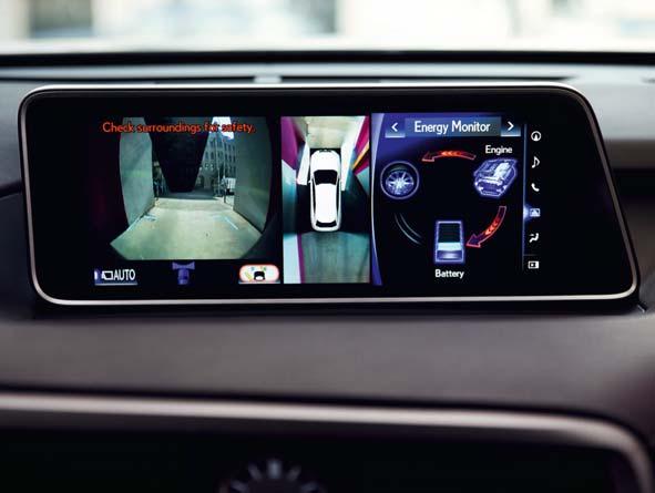 Positioned unobtrusively in your field of vision, key information is projected via colour Head-Up Display onto the windscreen, or presented on a multi-information display between the main instruments.
