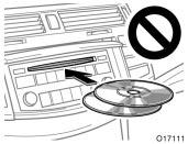 Do not insert anything other than cassette tapes into the slot. YOUR COMPACT DISC PLAYER (type 1) When you insert a disc, gently push it in with the label side up.