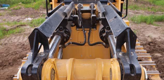 Rear Striker Bar Designed to prevent large debris from riding up the track and damaging the machine.