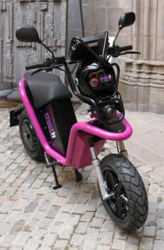 Barcelona Fleet of available e-scooters: 50 Embedded EV-navigation Efficient