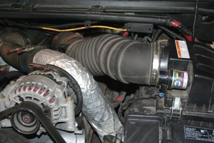 16 April 2012 1999.5 2003 FORD 7.3L CCV Kit 9 7. Reinstall the intake hose and air box lid. 8.