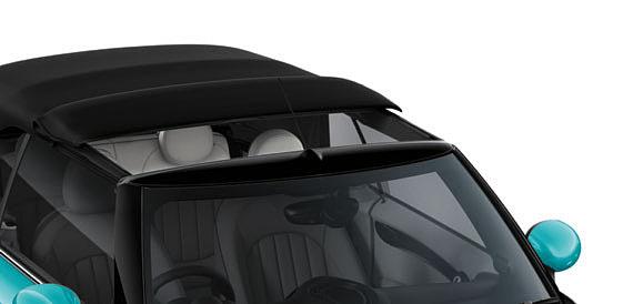 And if you fancy a bit of fresh air during the journey, just open the integrated sunroof (2) which comes as standard.