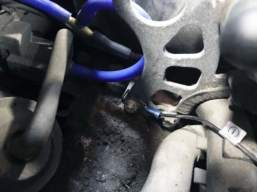 Make sure that the connection point is clear of any rust or grease.