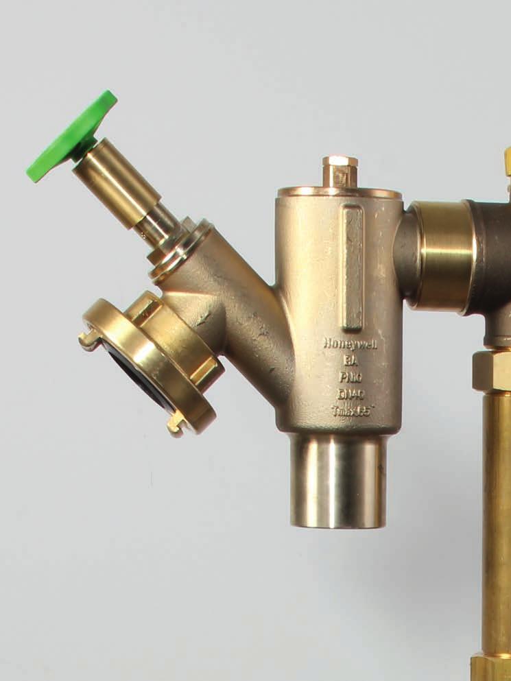 brass housing with cone support made of stainless steel and EP membranes Non-Return