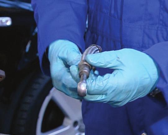 Never use a liquid gasket product when fitting a turbo, as it may enter the