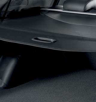 Protection Luggage cover Roll-out cover conceals contents of the luggage compartment when the rear seats are upright.